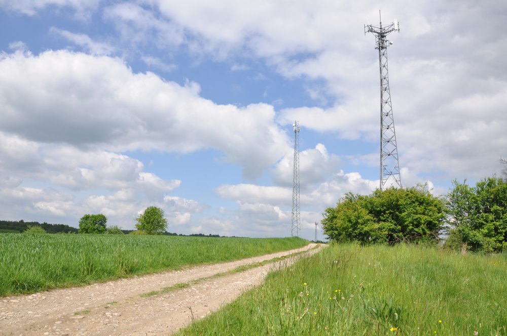 Helping landowners understand telecommunication lease agreements